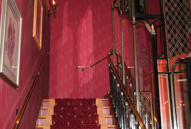 Foyer%20Stairs.jpg